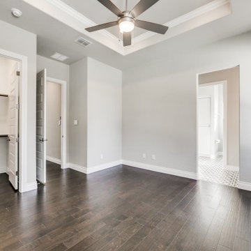 Transitional: 3,069 ft²/4 bd/3.5 bth/1ST