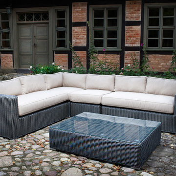 Toja Patio Furniture - Yorkville Sectional Set - House