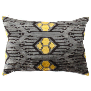 Ti 190 Decorative Throw Velvet Ikat Pillow 15''x20''