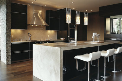 Inspiration for a kitchen remodel in Las Vegas