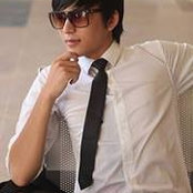 Lê Hưngs foto
