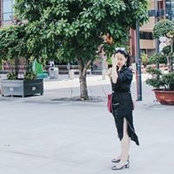 Thuy Ho's photo
