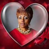 Gloria Lilly's photo