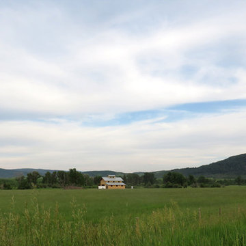 Elk River Valley Barn - Steamboat Springs, Colorado
