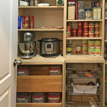 A real WOW custom pantry