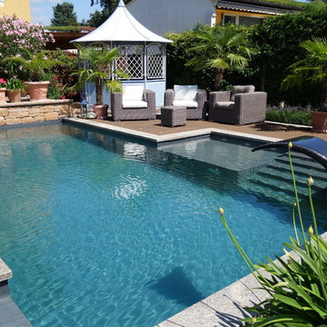 Naturpool im Sommer 28° Wassertemperatur