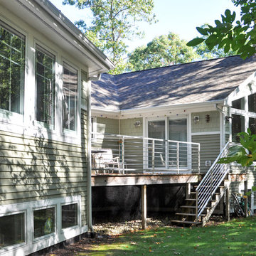 Angled End Walls Capitalize on Great Wooded Views