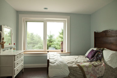 Bedroom photo in Other