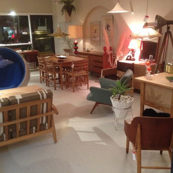 Newport Showroom - Furniture
