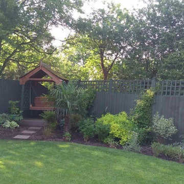 Wide shallow garden