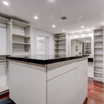 Coral Gables Stanning Closet - by - The Revolving Closet Organizer