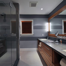 brady's bathroom