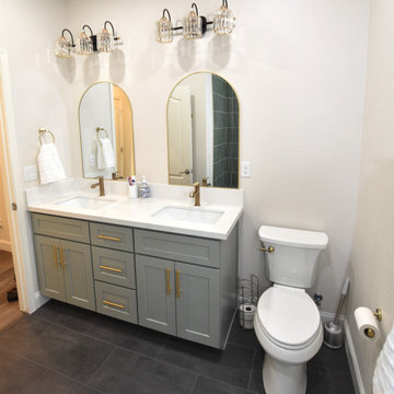 Cueller hall bath