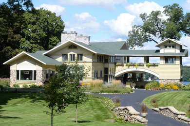 This is an example of a house exterior in Chicago.