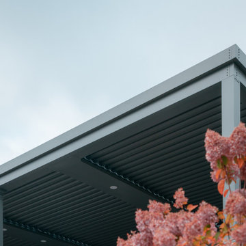 Beukenhorst Residence - Oakland, MI: StruXure Louvered Pergola