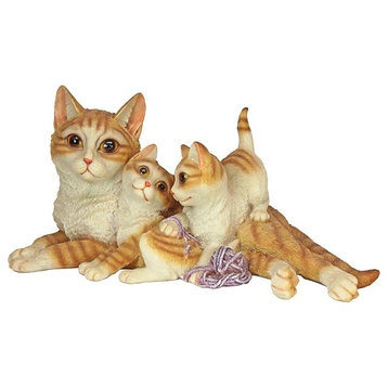 Kitten Crown Cat Family Statue
