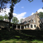 Exposed rafter tails Exposed rafter tails