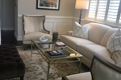 Home design - transitional home design idea in Boston