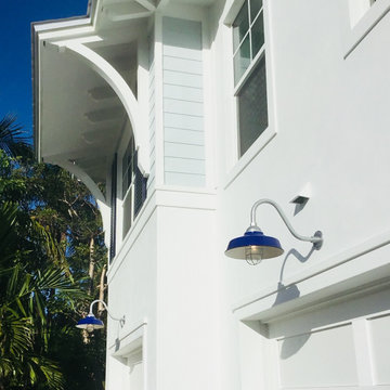 Florida Keys Home Features Vintage-Inspired Gooseneck Lights
