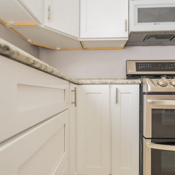 White Shaker Kitchen Cabinets