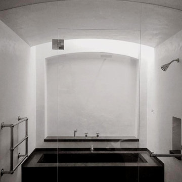 White Tadelakt Bathroom - NYC