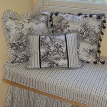 julie_harris window seat