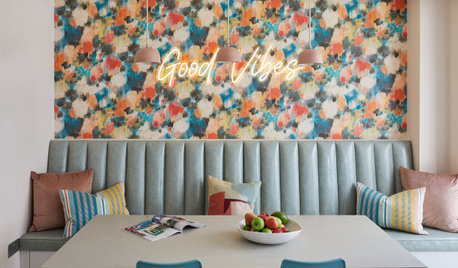 4 Rooms With Retro-inspired Wallpaper