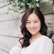 Jiwon Hwang's photo