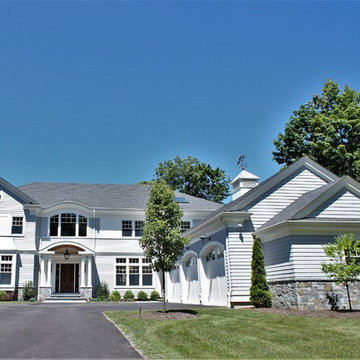 driveway approach to entry.