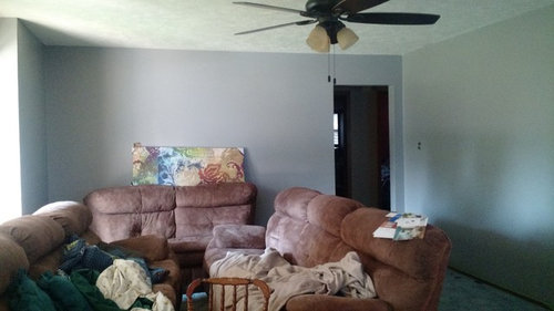 Accent Wall With Greige Walls And Brown Couches I Really Like The Picture Above My Couch But Didn T Know If Can Use Gold Accents With Greige Walls And Would An Accent Wall What Color