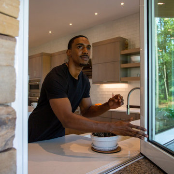 Bi-Fold Window to Porch.