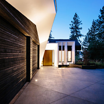Kalamalka Lake Home