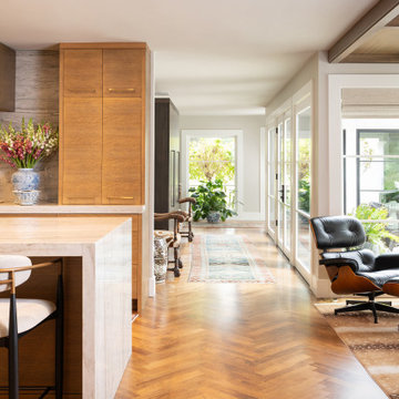 Art-filled Ranch on Natural Bridge
