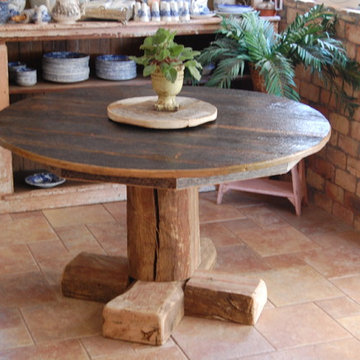 Reclaimed Oak Round Top Table