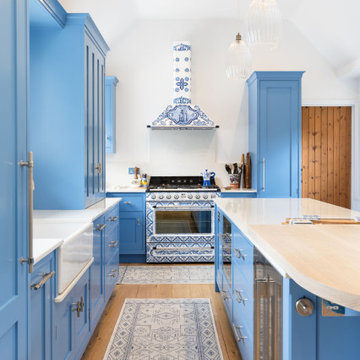 Italian-Inspired In-Frame Shaker Kitchen