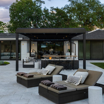 Mid-Century Modern Landscape Escape in Arcadia Pool, Outdoor Bar & Lush Front