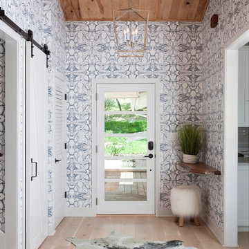 Lake House Living in Horseshoe Bay