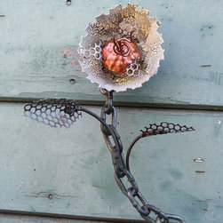 Saw Blade Flowers - Home Decor