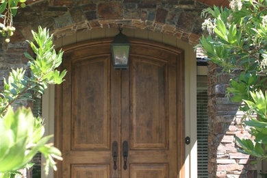 Example of a tuscan entryway design in San Francisco