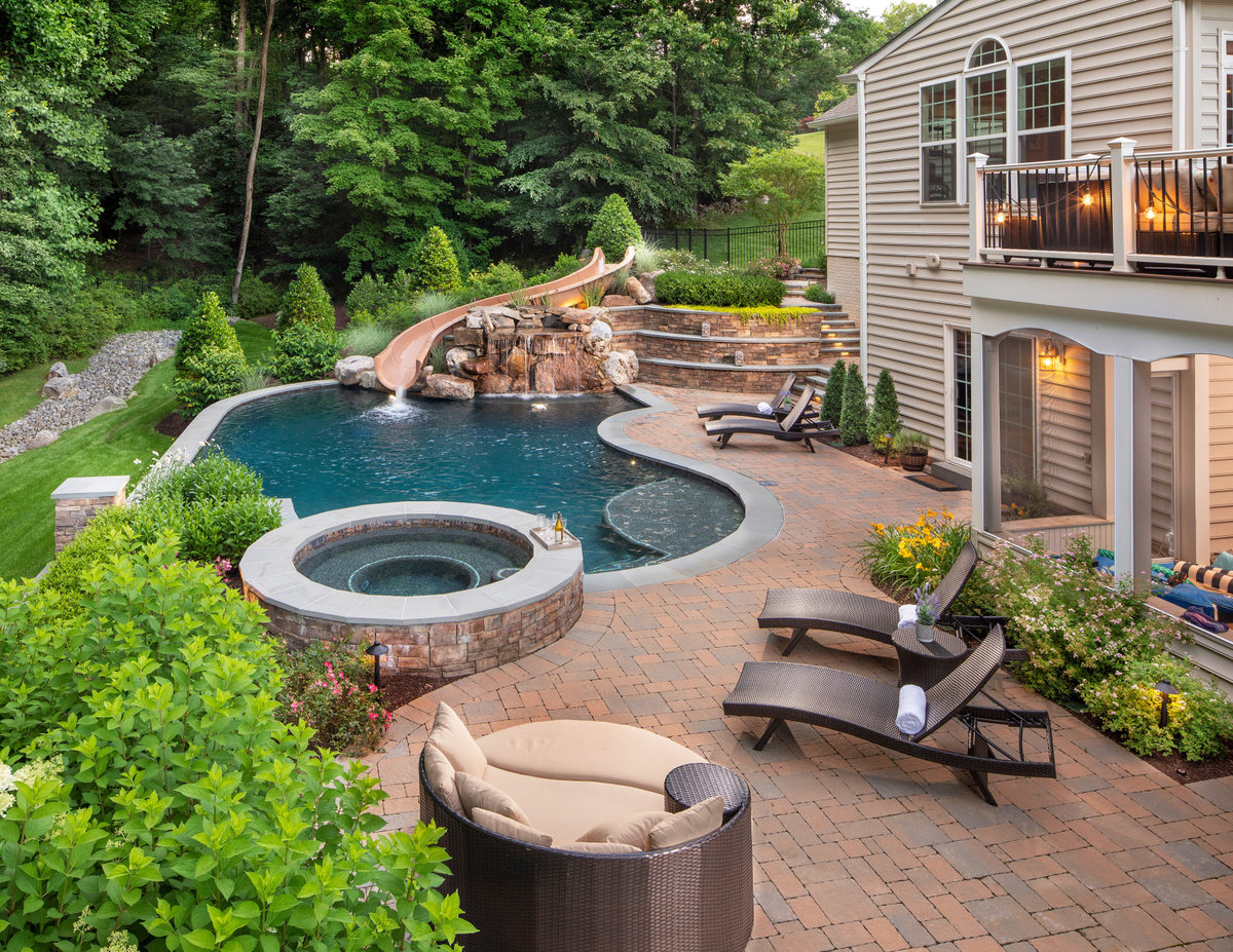 Pool, spa, and slide entertainment for every age.