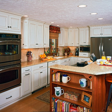 Two Toned Kitchen