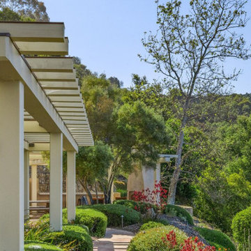 Santa Barbara Contemporary Smart Home