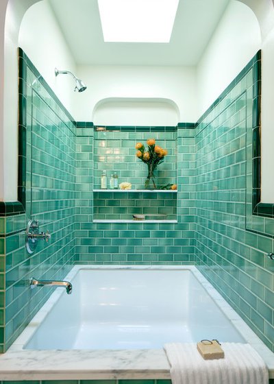 15 Bathrooms That Wow With Vivid Color