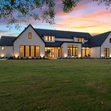 Ultra Modern Farmhouse {Frisco, TX}