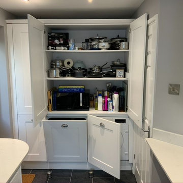 Faux inframe kitchen in compact space