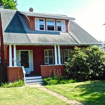 Exterior Front: 50 Middle Tpke E, Manchester, CT 06040