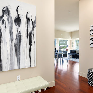 Contemporary-Modern Condo in Belltown