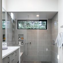 725 N 80 Bathroom