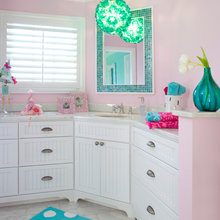 Izzy Jessi Bathroom