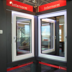 Showroom - Windows